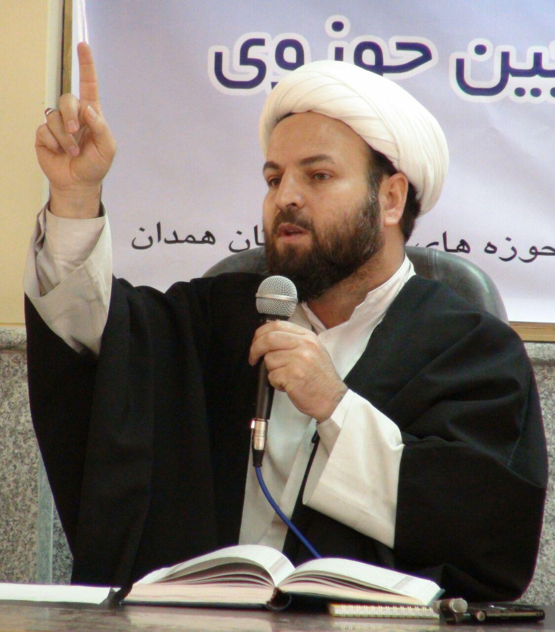 حجت الاسلام علی اصغر گرجی، استاد حوزه علمیه قم