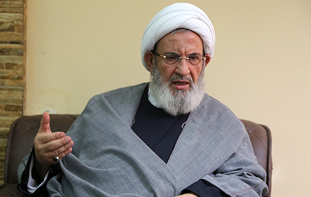 حجت الاسلام محمد یزبک رییس شورای شرعی حزب الله