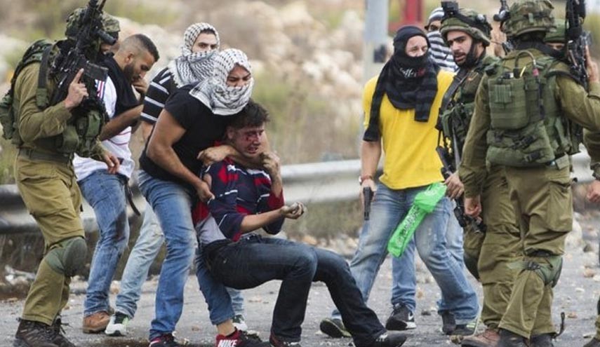 بازداشت فلسطینیان به دست نیروهای صهیونیست