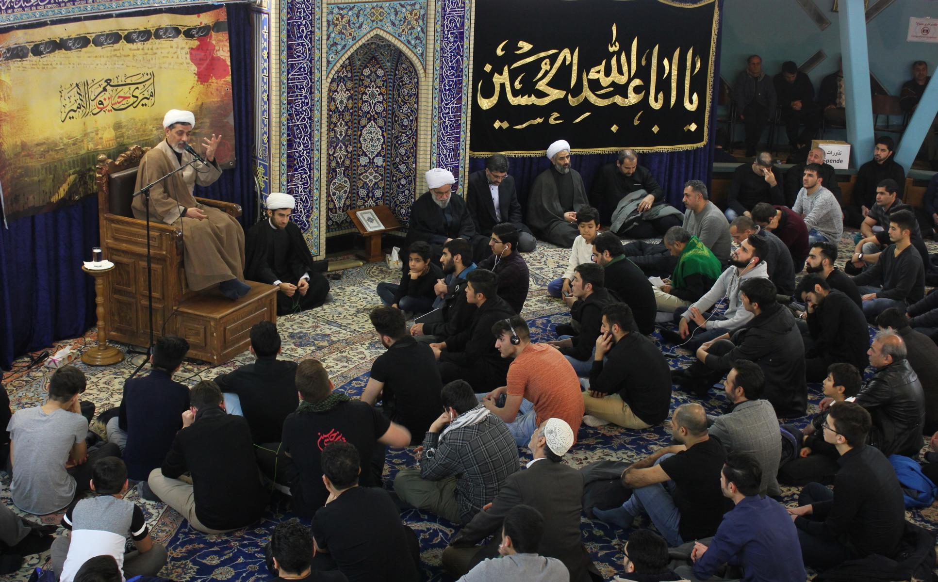 برگزاری مراسم دهه آخر ماه صفر در مرکز اسلامی امام علی (ع) هامبورگ با سخنرانی حجت الاسلام رفیعی
