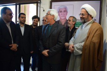 بازدید مدیرکل تبلیغات اسلامی بوشهر از نمایشگاه عکس «پیروزی انقلاب اسلامی» 