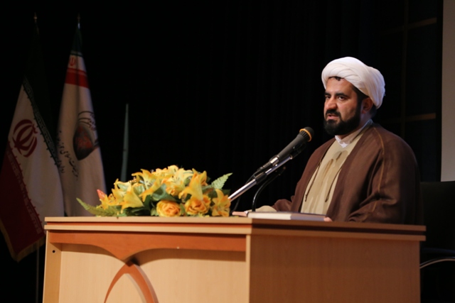 حجت الاسلام والمسلمین محمد کاشانی دبیر اولین همایش مطالعات تطبیقی اسلام و مسیحیت