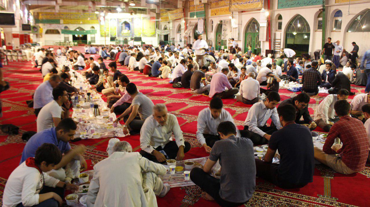 همایش خادمان فرهنگ نماز