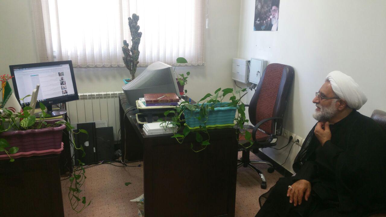 حجت الاسلام المسلمین ملکی در دفتر خبرگزاری رسا در همدان