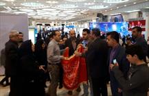 تبرک نمایشگاه رسانه‌های دیجیتال به پرچم بارگاه حضرت رقیه 