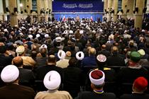 دیدار مسؤولان نظام و مهمانان کنفرانس وحدت اسلامى‌ با رهبر انقلاب