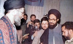 شهید علامه حسینی رهبر پیشین شیعیان پاکستان در دیدار با مقام معظم رهبری