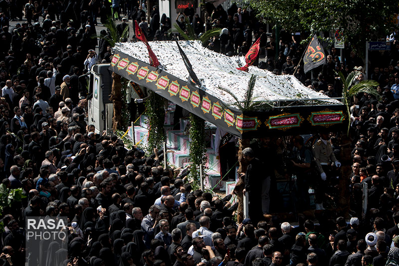 تشییع‎ پیکر ۱۳۵ شهید دفاع مقدس در تهران