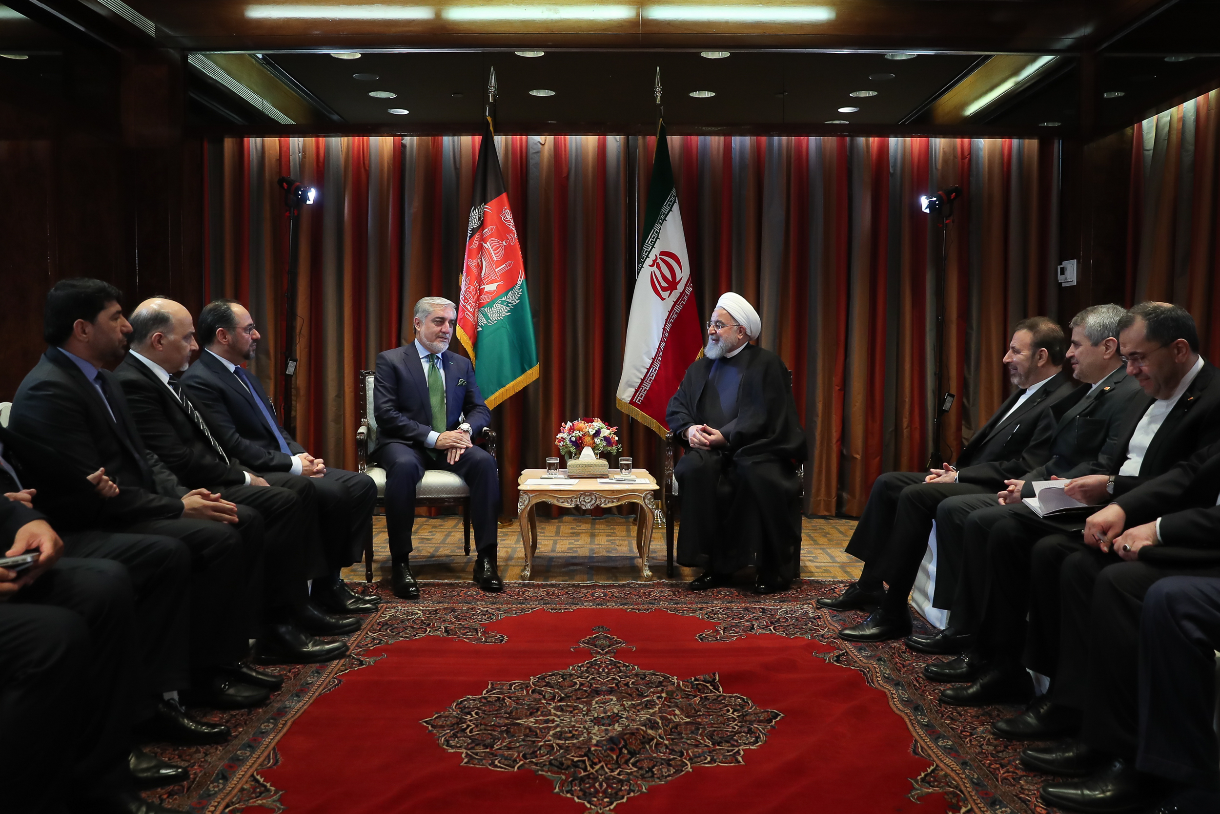 روحانی در دیدار رییس هیات اجرایی دولت افغانستان