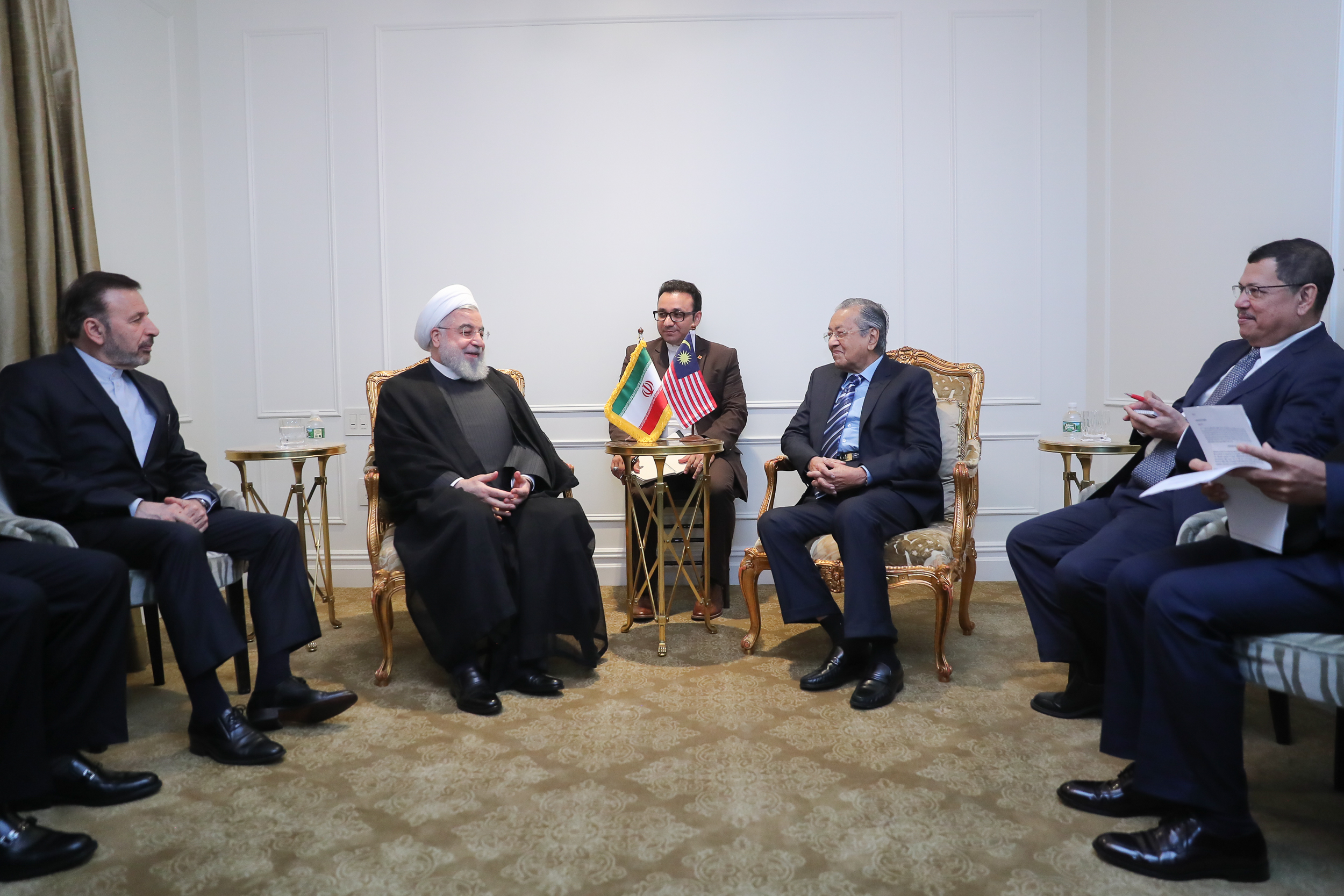 روحانی در دیدار نخست وزیر مالزی