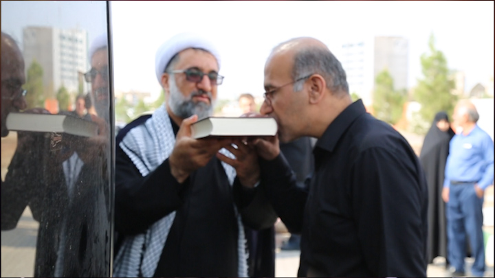 اعزام خادمان افتخاری استان قم به عتبات عالیات