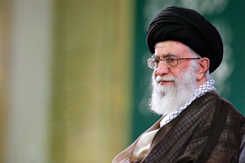 در جهاد بینیاز کردن کامل کشور از بیگانگان پیشگام باشید