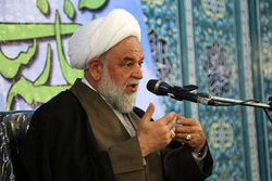 صفهای طولانی گوشت زیبنده نظام اسلامی نیست
