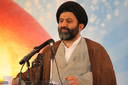انقلاب اسلامی، زمینه ساز ارتباط نزدیک مردم با روحانیت