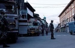 کشته شدن دو نفر در حمله مسلحانه در کشمیر