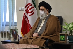 همه ابعاد شخصیت امام خمینی باید به نسل جوان معرفی شود