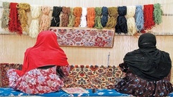۷۰ درصد صادرات فرش ایران از طرح‌ها عشایری است