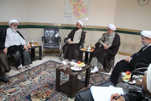 نگاهی به سفر آیتالله شبزنده دار به استان فارس نگاهی به سفر آیتالله شبزنده دار به استان فارس