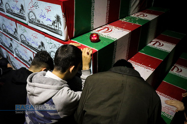 وداع با پیکرهای مطهر شهدای تازه تفحص شده دفاع مقدس در معراج شهداء تهران