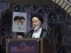 ملت ایران به بدخواهان و بدعهدان اعتماد نخواهد کرد